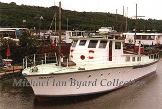 Houseboat Freelance